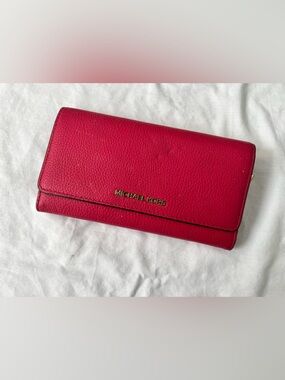 Michael Kors Hot Pink Pebbled Leather Continental Wallet